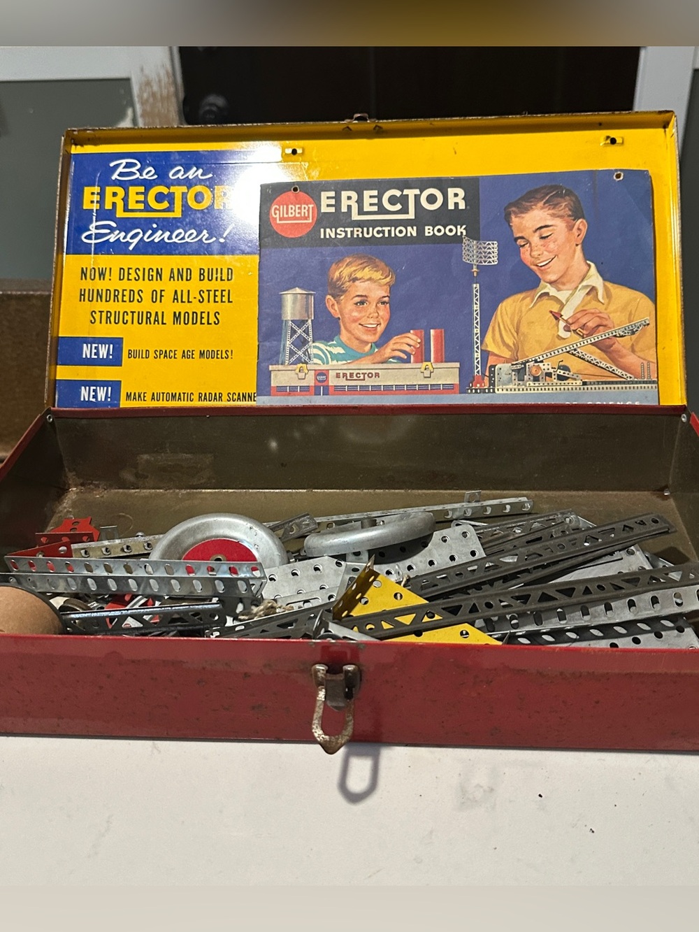 Gilbert Erector Set NO. 10042 Automatic 1950’s Radar Scope Set Metal Box Vtg